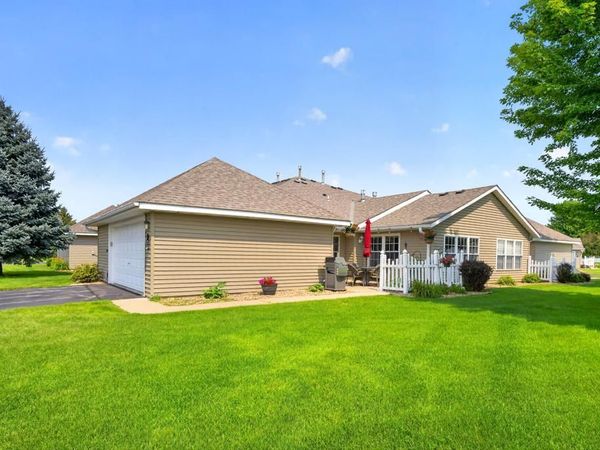 1906 Oak Tree Lane, Unit B, Austin, MN 55912