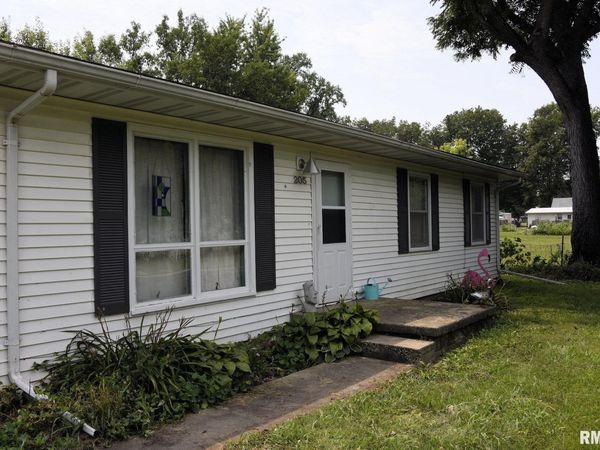 205 E ANN Street, Tallula, IL 62688
