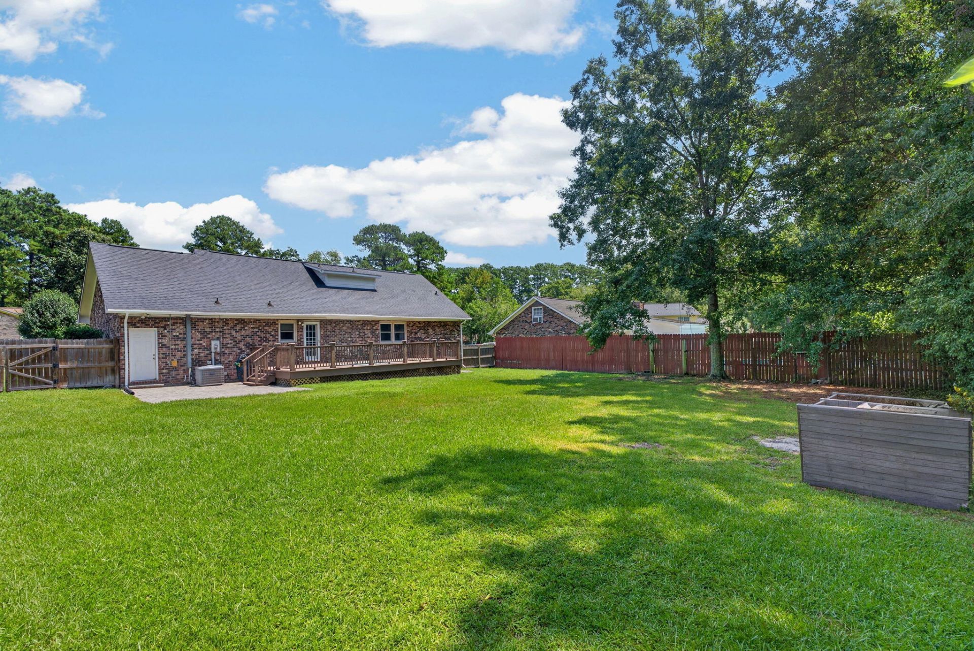 130 Bramwell Drive Photo 2