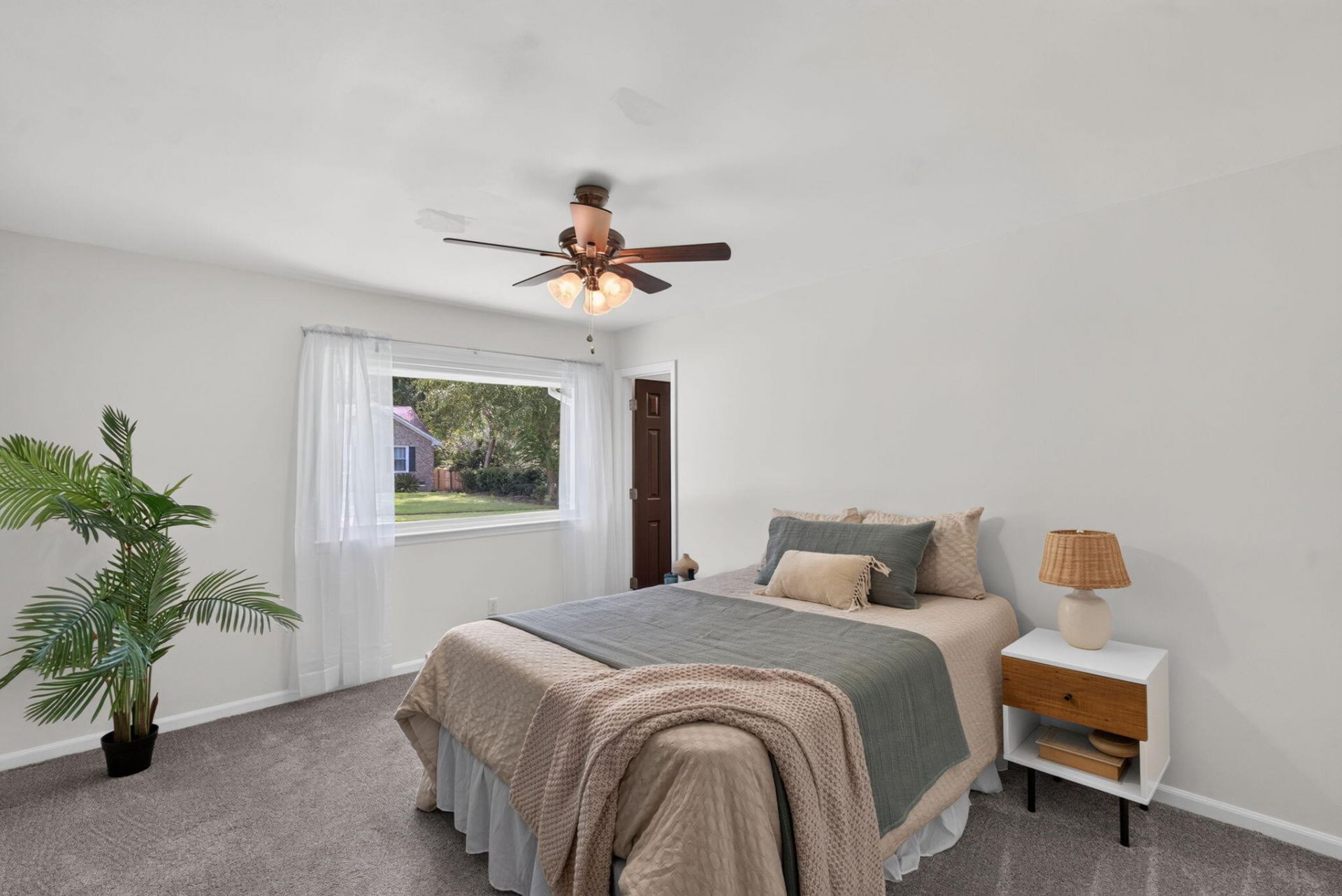 130 Bramwell Drive Photo 22