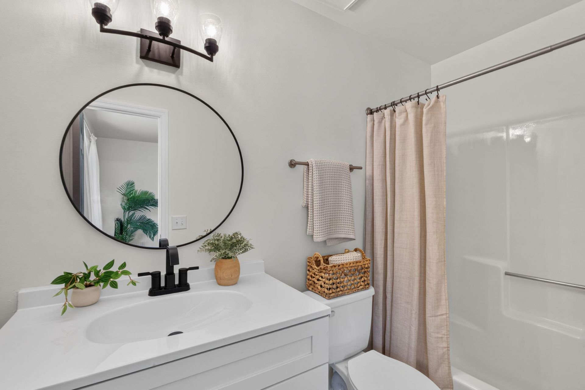 130 Bramwell Drive Photo 24