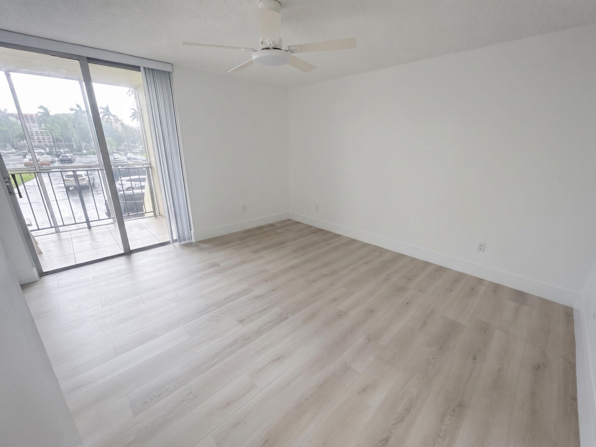 801 Three Islands Boulevard, Unit 209, Hallandale Beach, FL 33009 Photo