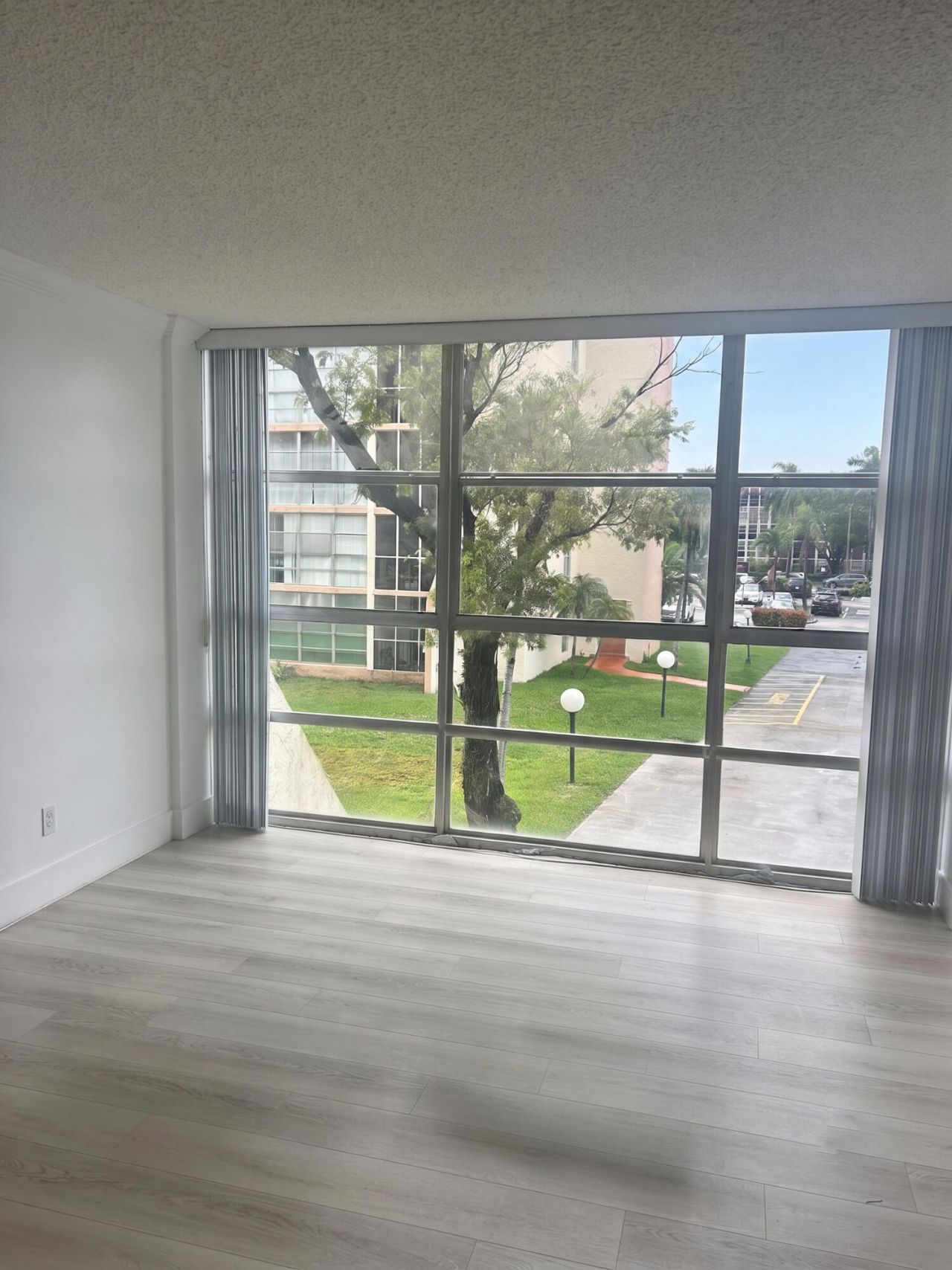 801 Three Islands Boulevard, Unit 209, Hallandale Beach, FL 33009 Photo
