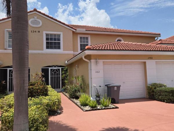 12418 Crystal Pointe Drive, Unit 202, Boynton Beach, FL 33437