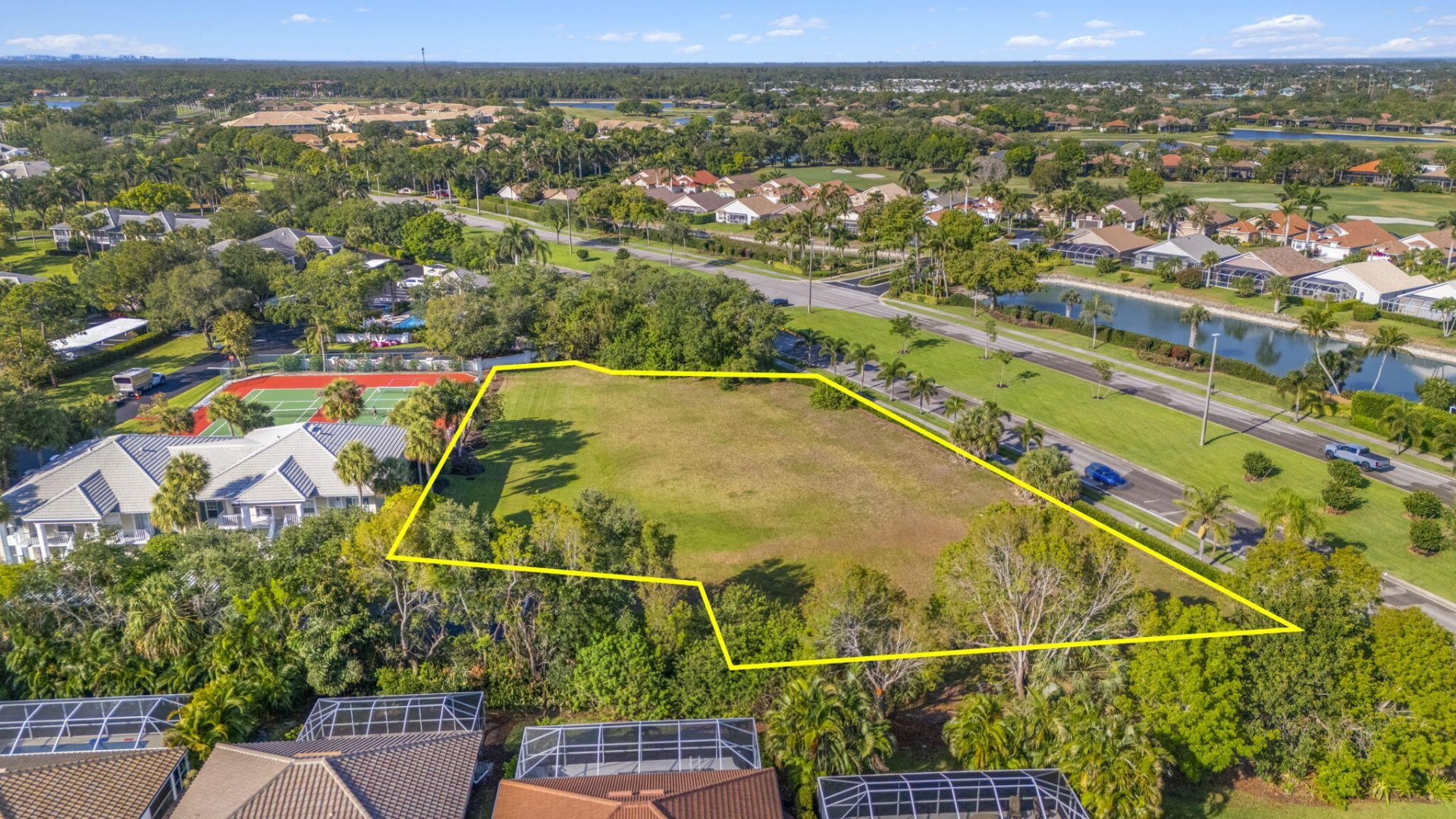 8151 Twelve Oaks Circle, Naples, FL 34120 Photo