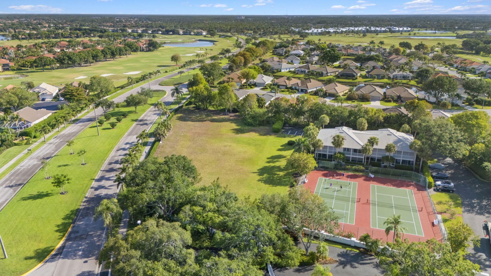 8151 Twelve Oaks Circle, Naples, FL 34120 Photo