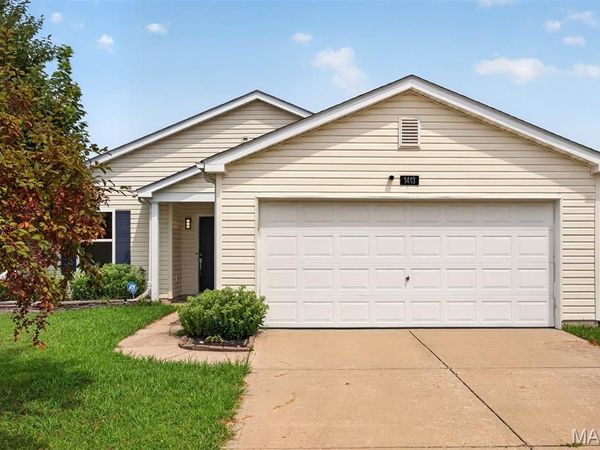1413 Autumn Lakes Lane , Mascoutah, IL 62258