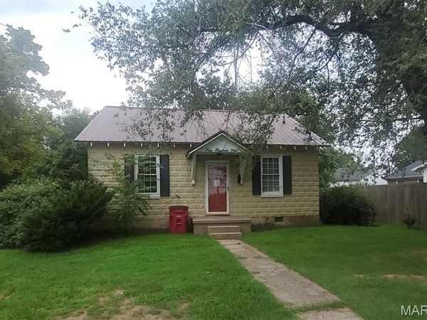 505 S Prairie Street , Sikeston, MO 63801