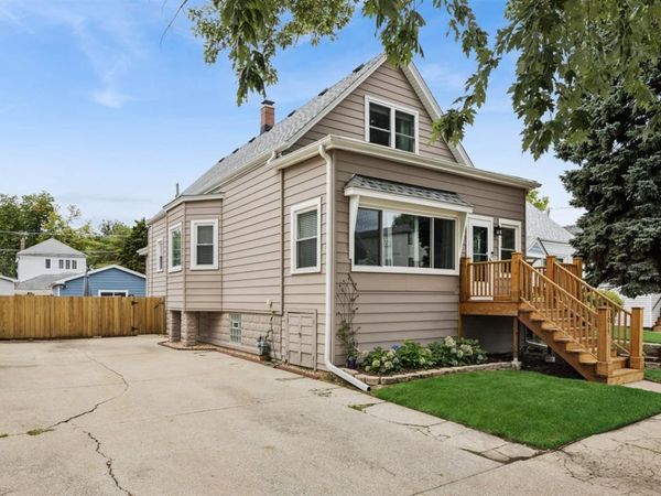 1015 Beloit Avenue, Forest Park, IL 60130