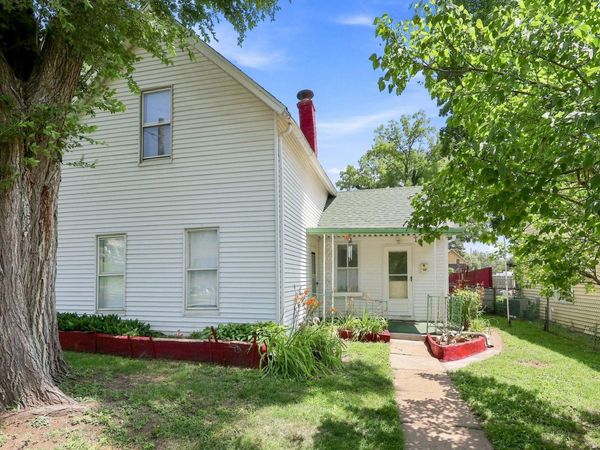621 Oak Street , Davenport, IA 52802
