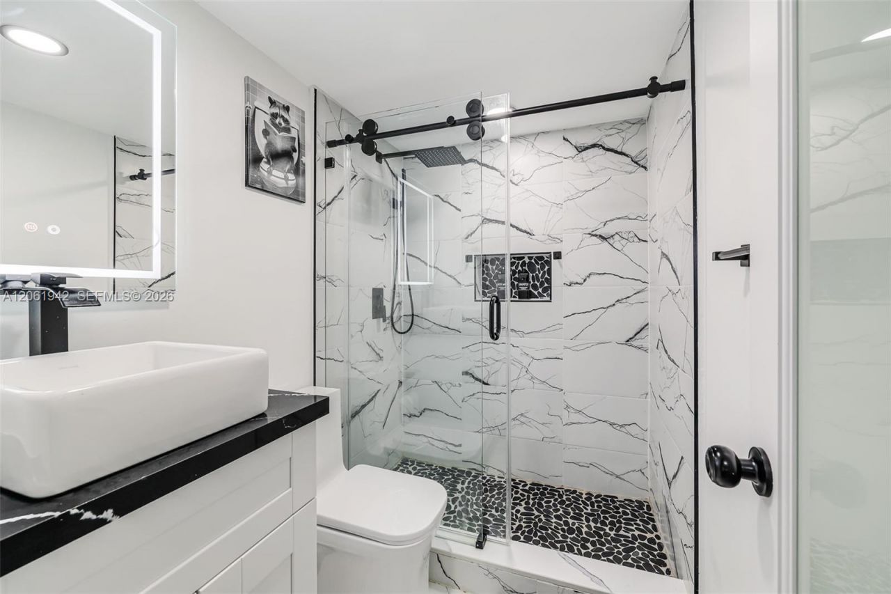 6402 Windmill Gate Rd , Miami Lakes, FL 33014 Photo