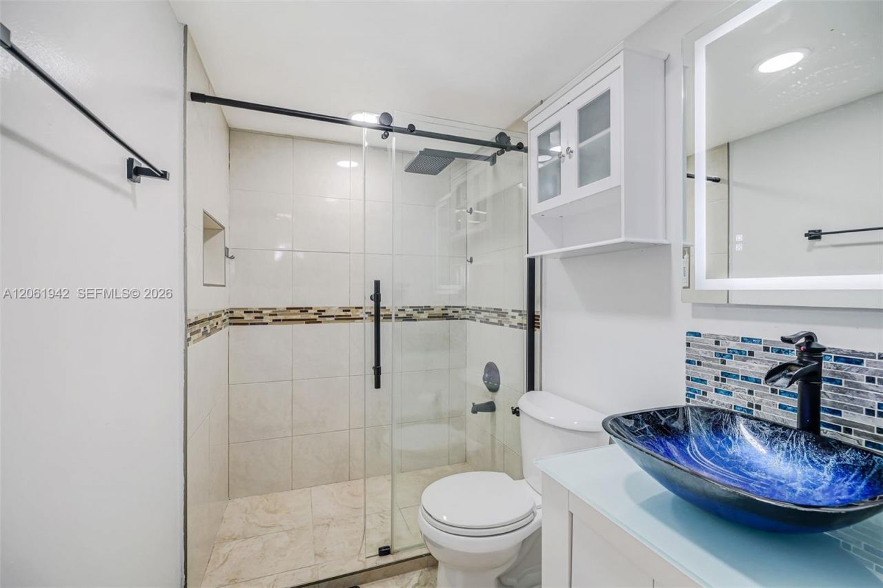 6402 Windmill Gate Rd , Miami Lakes, FL 33014 Photo