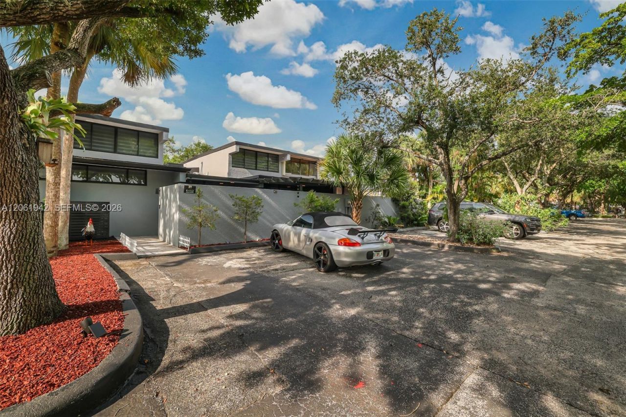 6402 Windmill Gate Rd , Miami Lakes, FL 33014 Photo