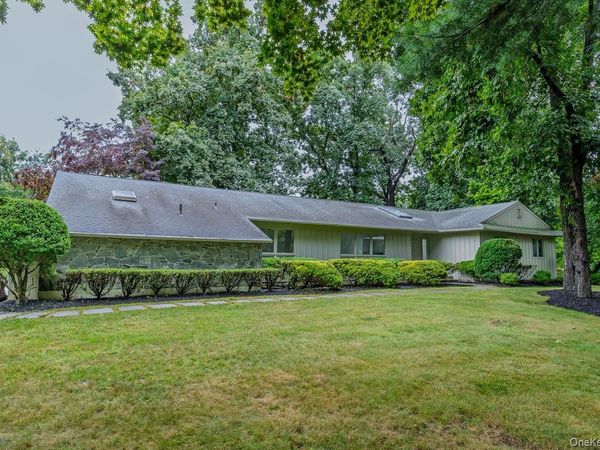 30 Fairway Drive, Port Jefferson, NY 11777
