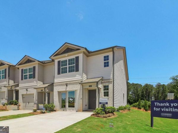 502 Woodcreek Circle SW, Unit 3, Atlanta, GA 30331
