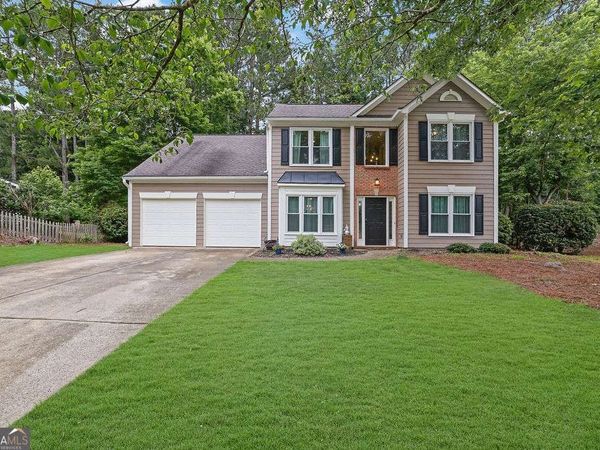 8011 Huntcliff Road, Woodstock, GA 30189