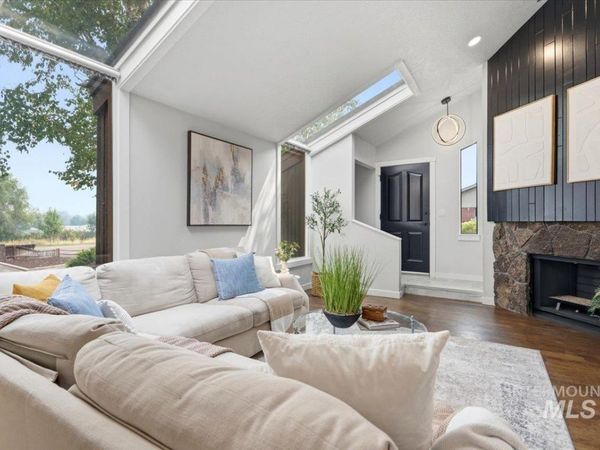 1989 E Boise Ave, Boise, ID 83706