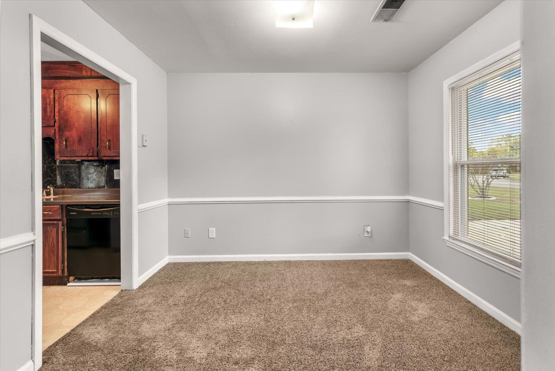 1318 Hampton Drive Photo 16