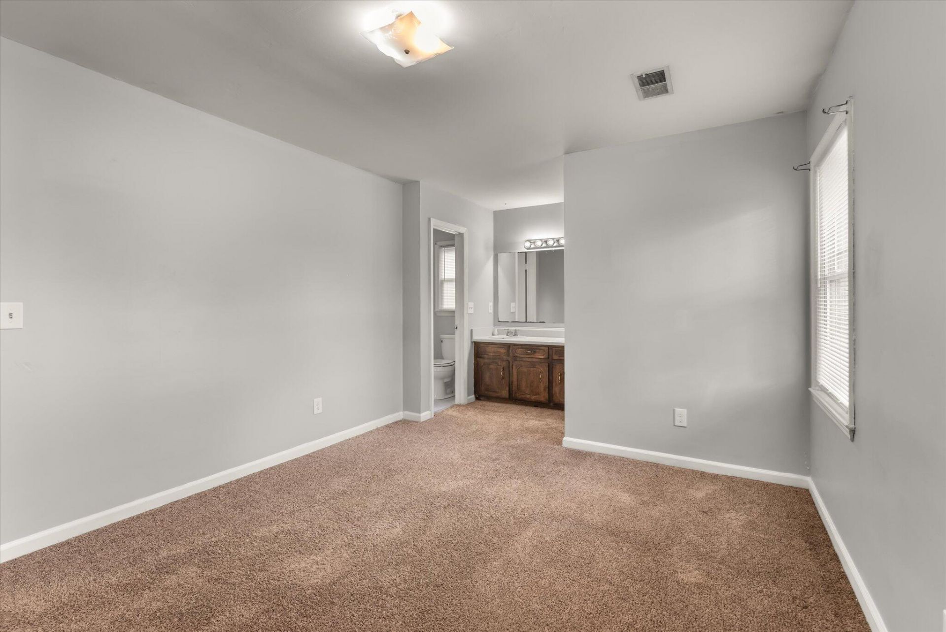 1318 Hampton Drive Photo 20