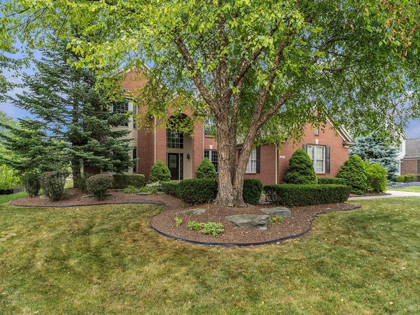 1669 Liberty Street N, Canton, MI 48188