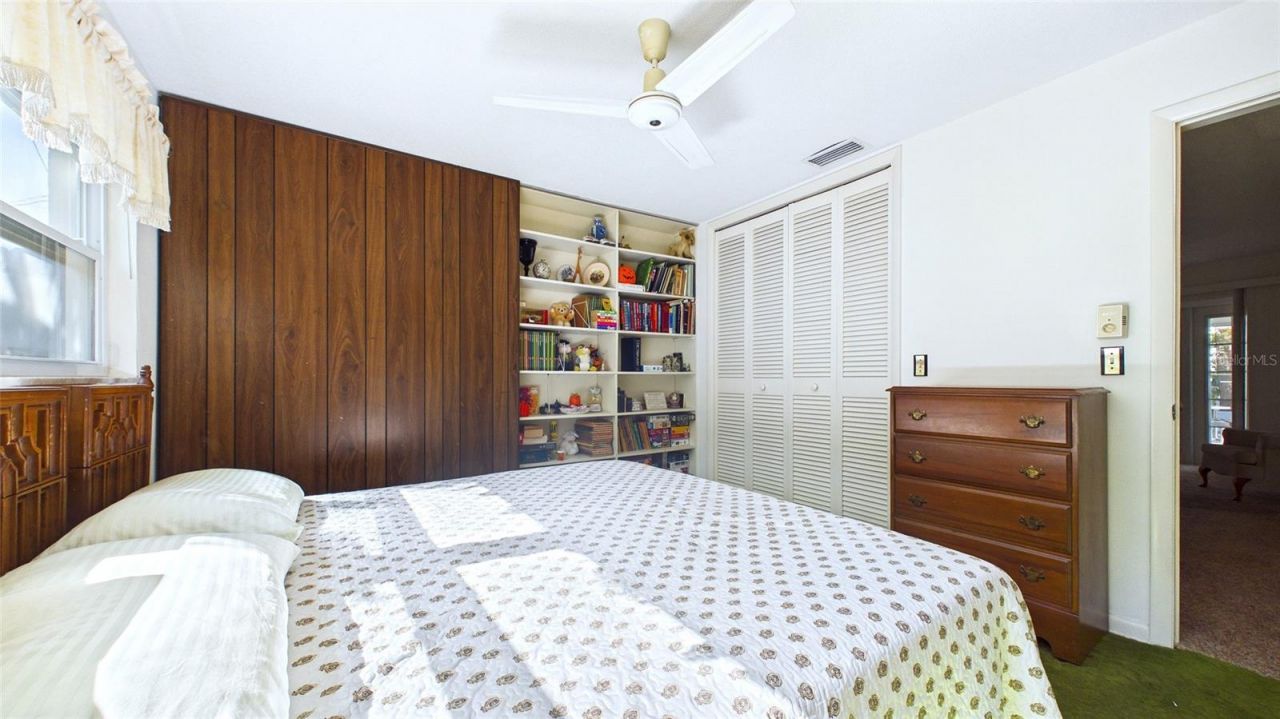 1067 44th Avenue Ne, Saint Petersburg, FL 33703 Photo