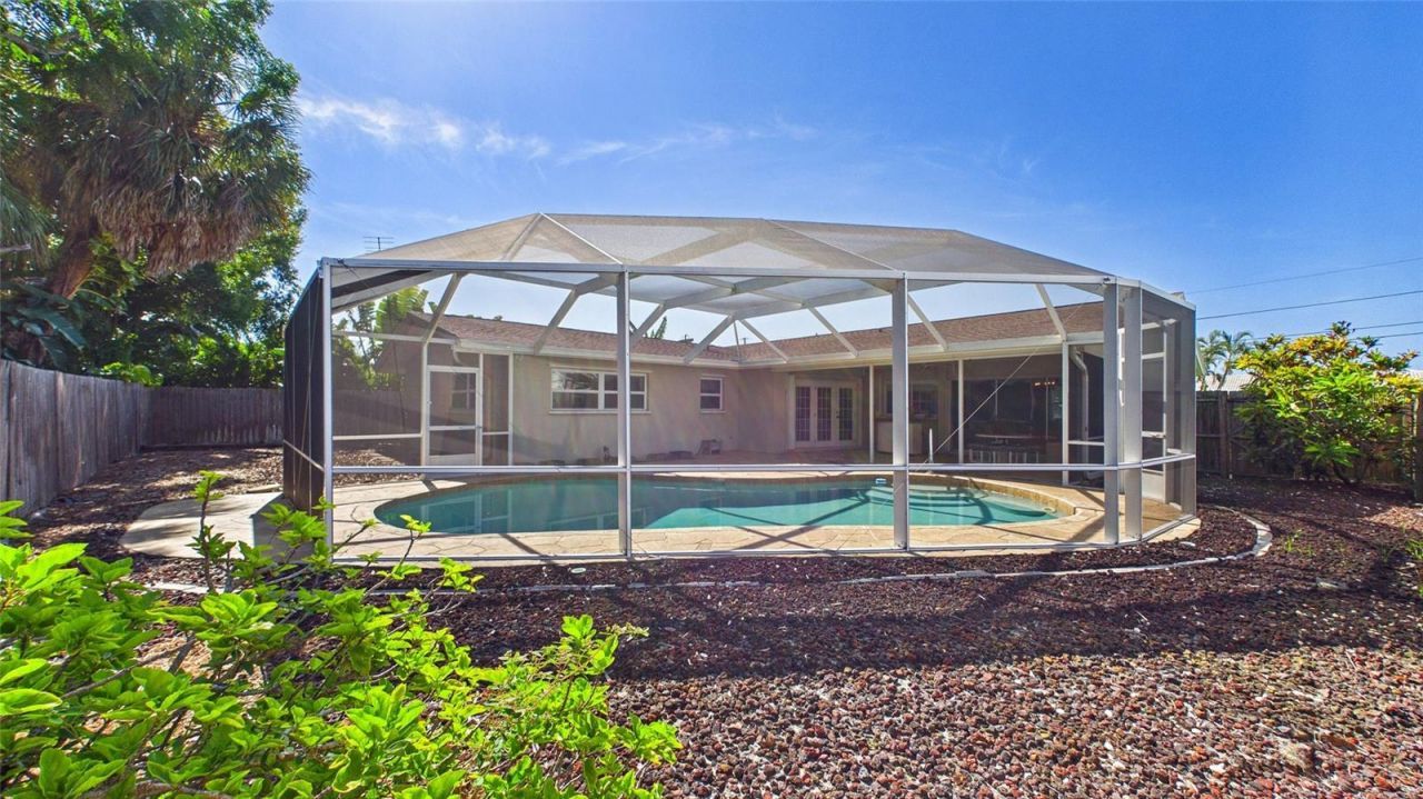 1067 44th Avenue Ne, Saint Petersburg, FL 33703 Photo