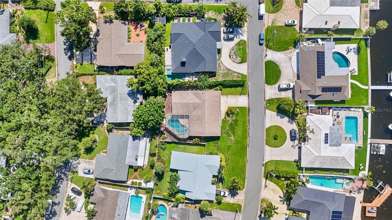 1067 44th Avenue Ne, Saint Petersburg, FL 33703 Photo