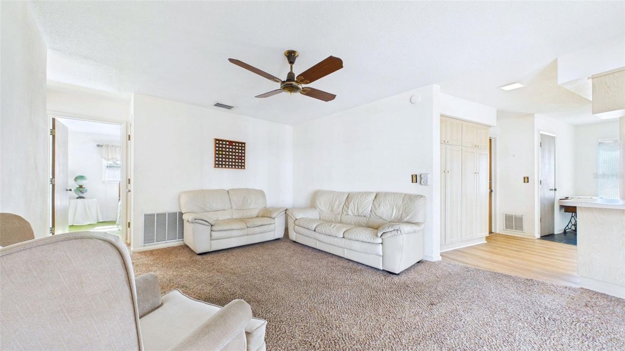 1067 44th Avenue Ne, Saint Petersburg, FL 33703 Photo
