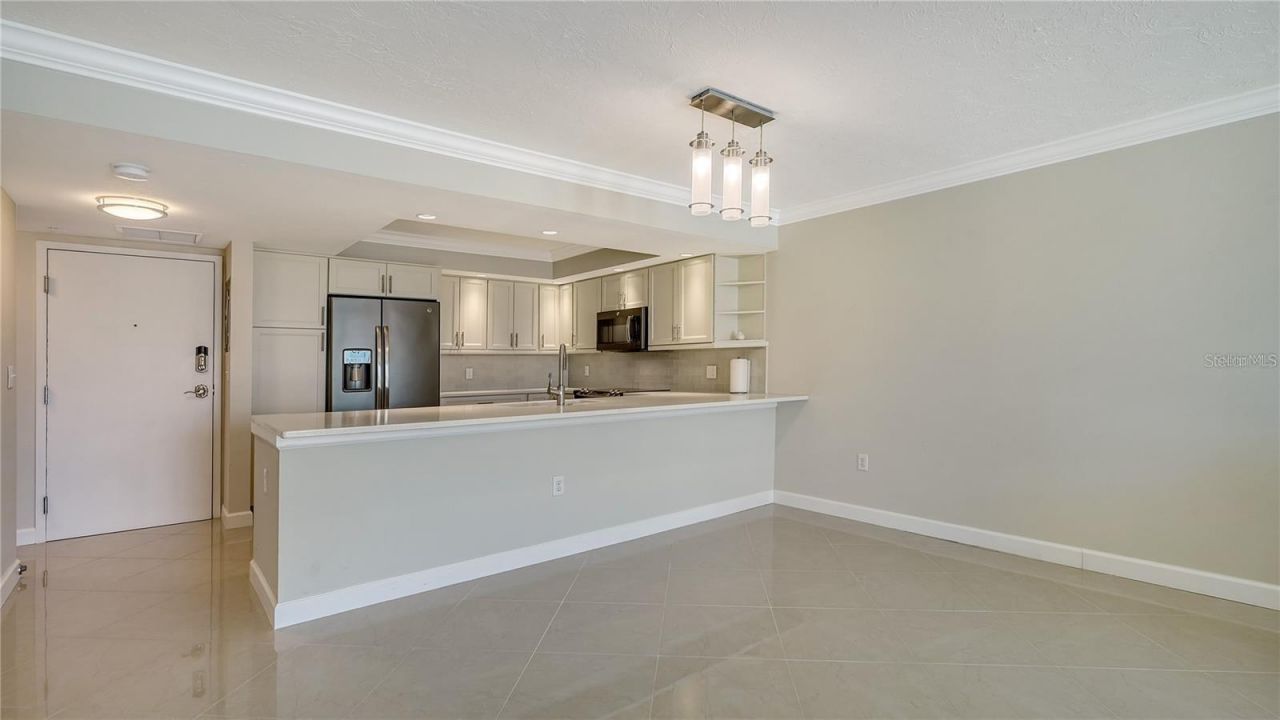 101 S Gulfstream Avenue, Unit 4J, Sarasota, FL 34236 Photo