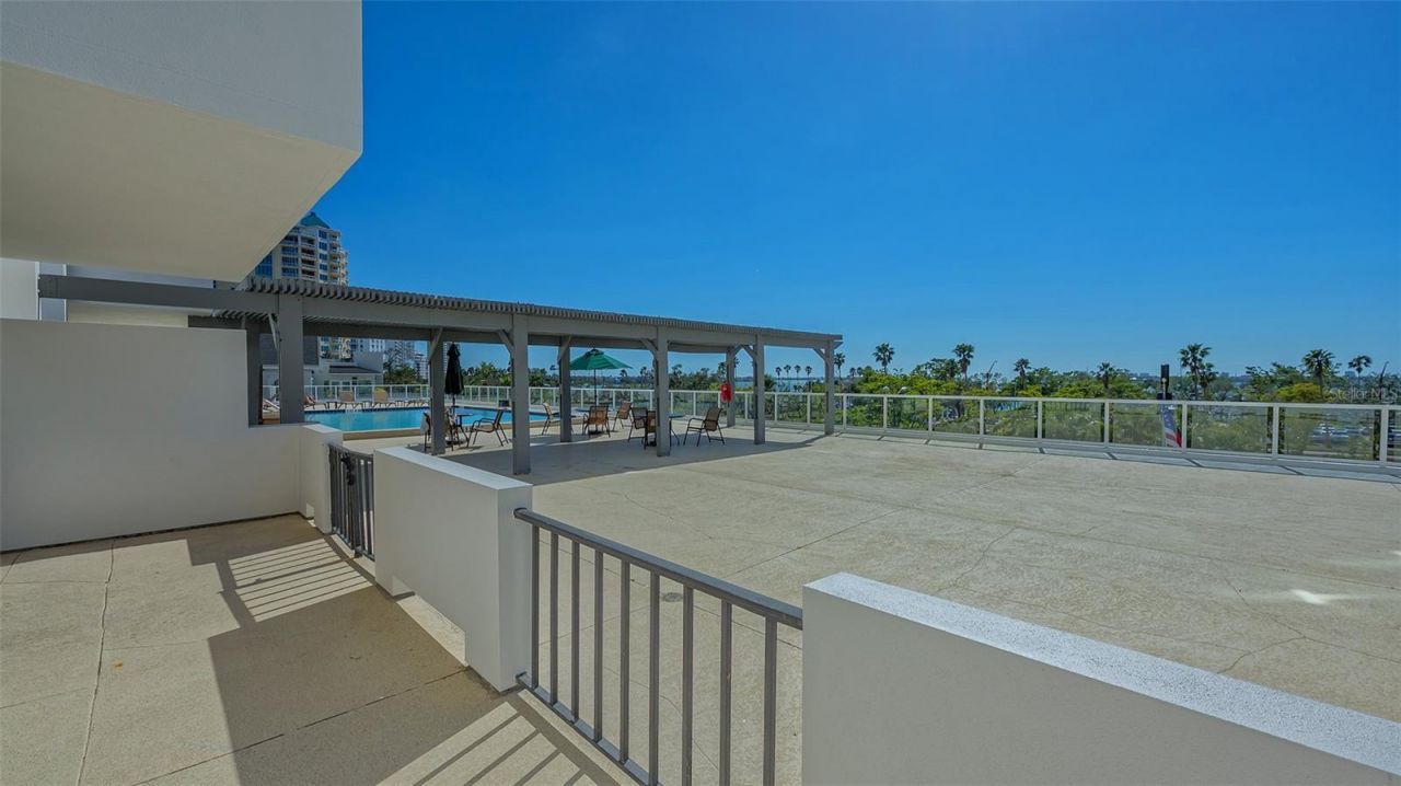 101 S Gulfstream Avenue, Unit 4J, Sarasota, FL 34236 Photo