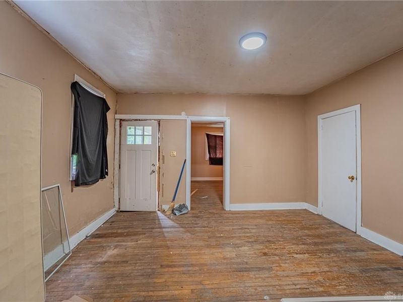 828 W Liberty Street, Springfield, OH 45506 Photo 9