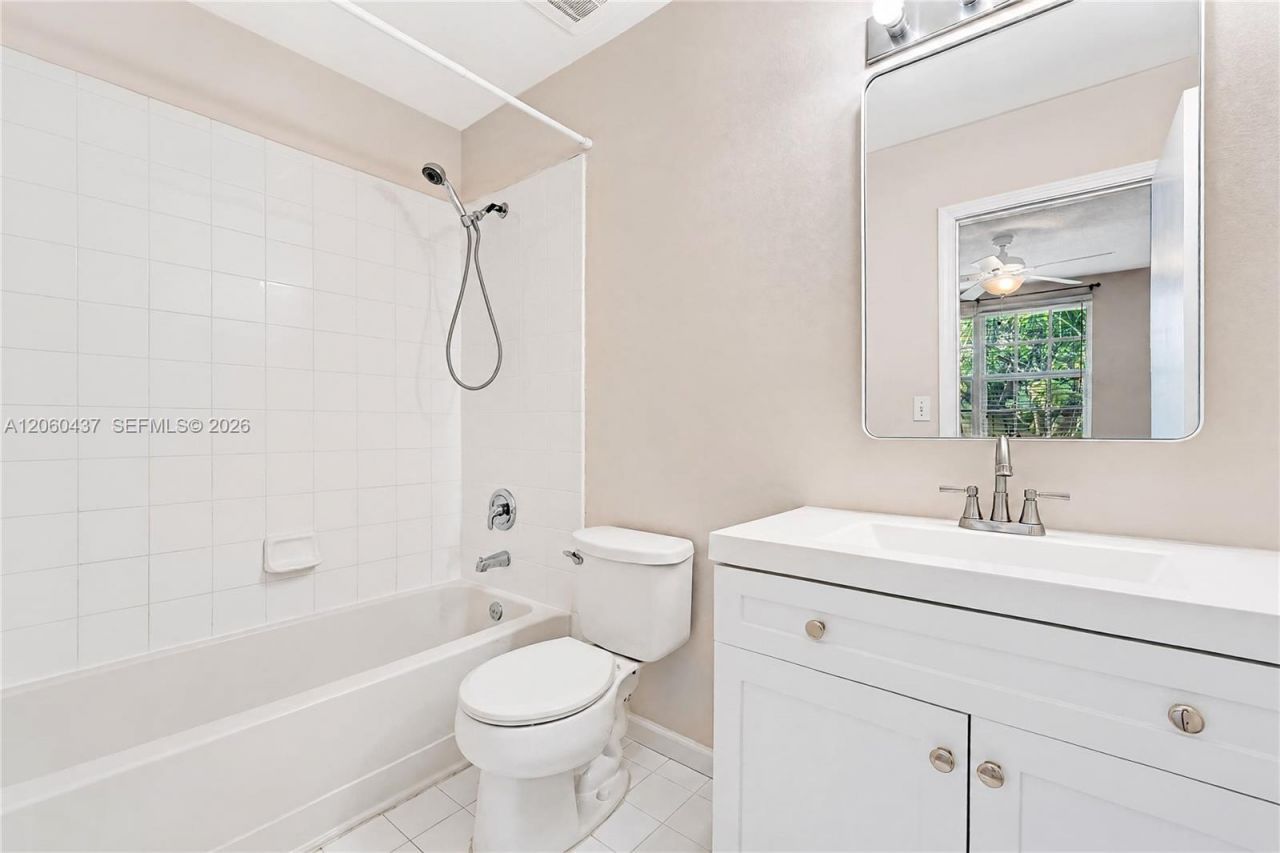 932 Kokomo Key Ln , Delray Beach, FL 33483 Photo