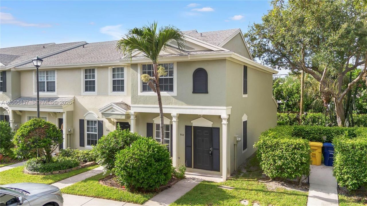 932 Kokomo Key Ln , Delray Beach, FL 33483 Photo