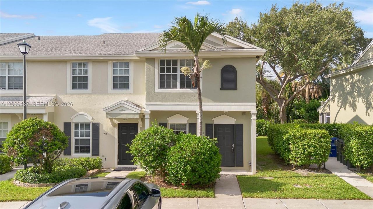 932 Kokomo Key Ln , Delray Beach, FL 33483 Photo