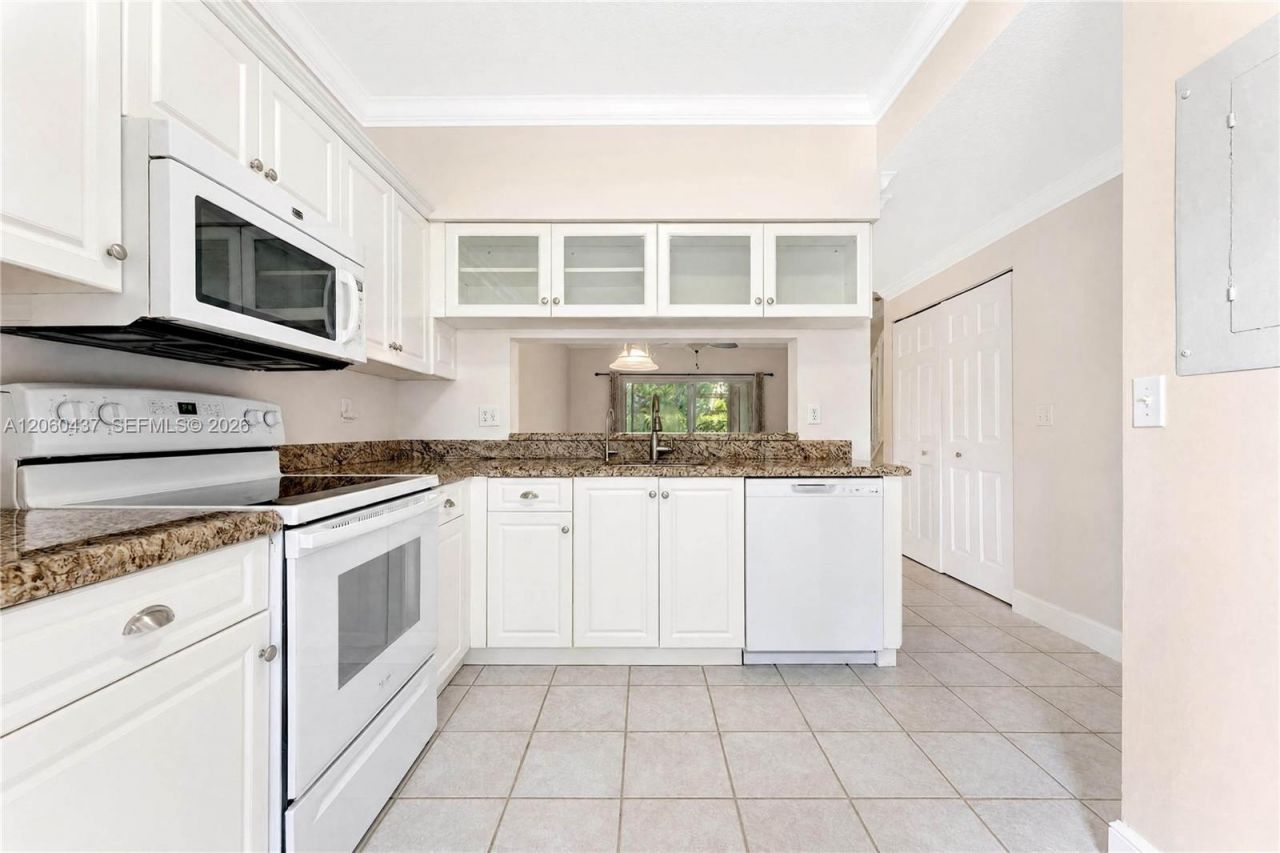 932 Kokomo Key Ln , Delray Beach, FL 33483 Photo