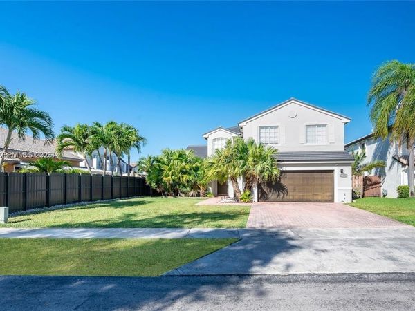 8356 SW 158th Ave , Miami, FL 33193