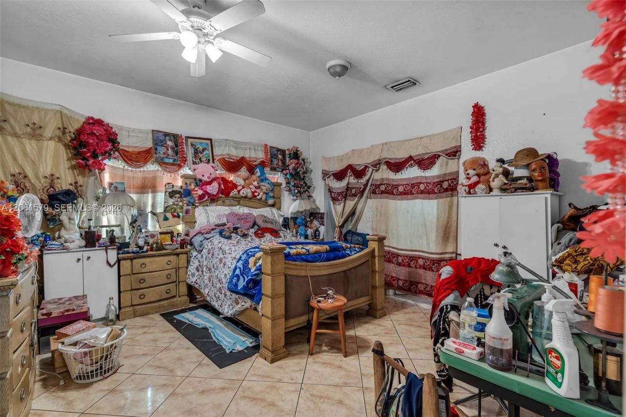 1320 NE 135th St, North Miami, FL 33161 Photo