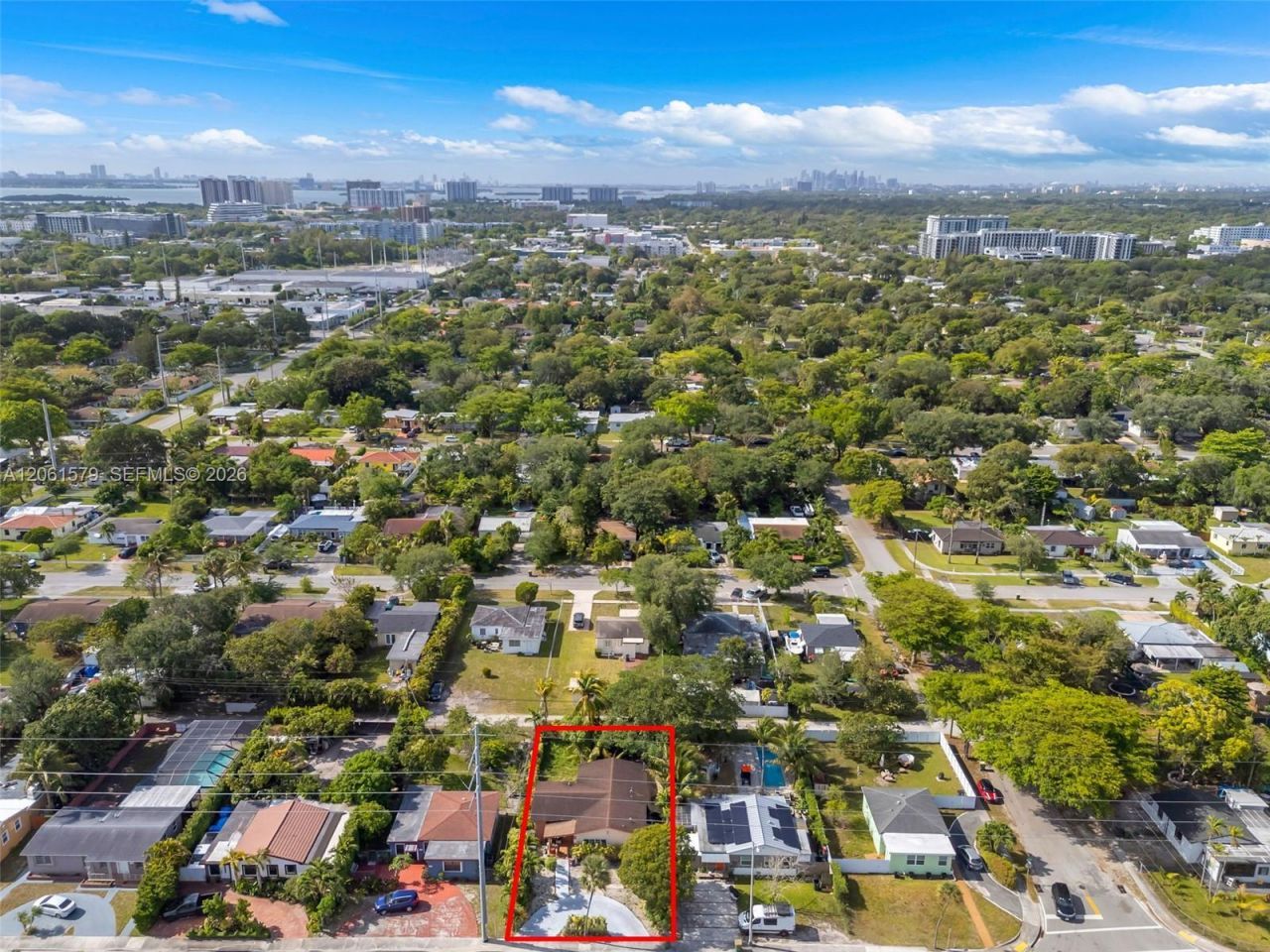 1320 NE 135th St, North Miami, FL 33161 Photo