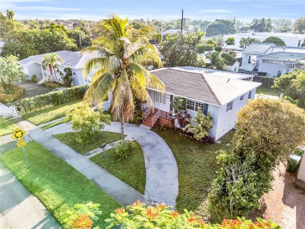 2025 SW 82nd Ct , Miami, FL 33155