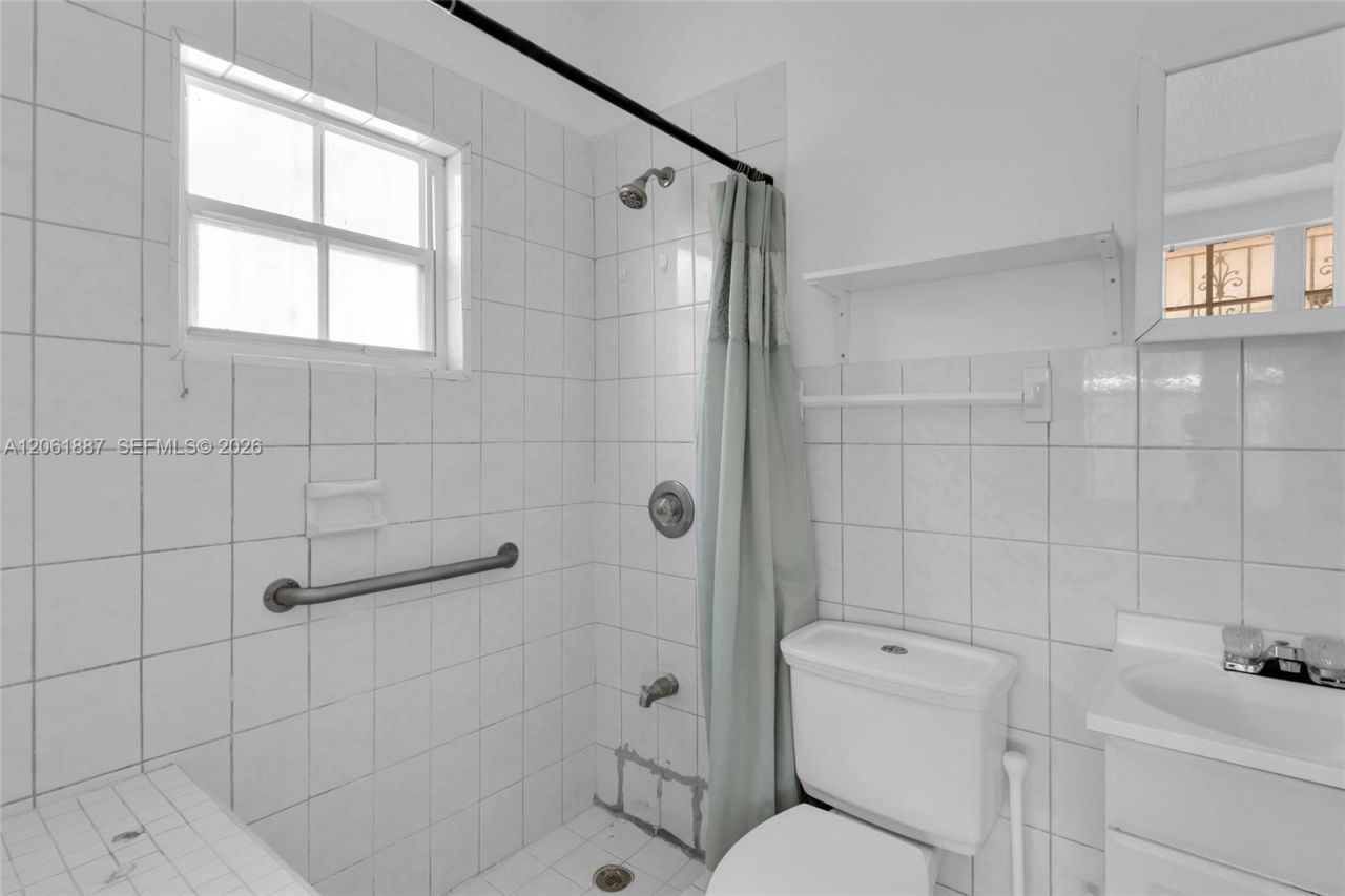 2025 SW 82nd Ct, Miami, FL 33155 Photo