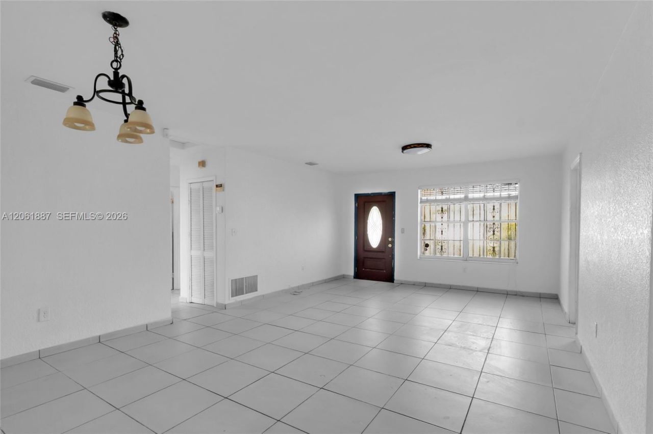 2025 SW 82nd Ct, Miami, FL 33155 Photo