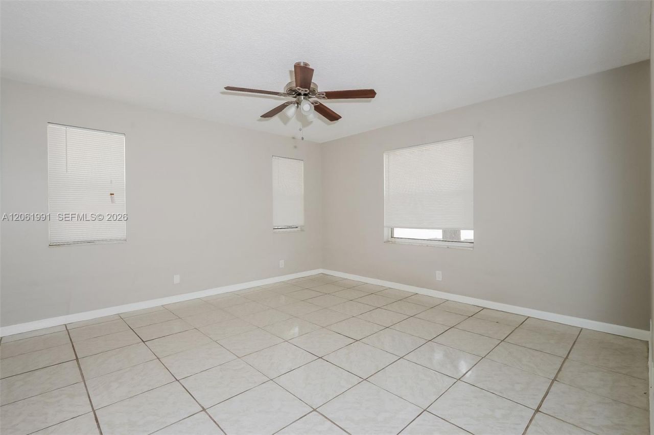 525 20th Ave N, Lake Worth, FL 33460 Photo