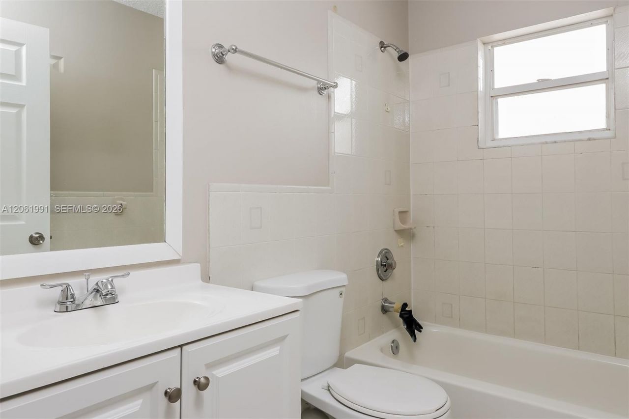 525 20th Ave N, Lake Worth, FL 33460 Photo