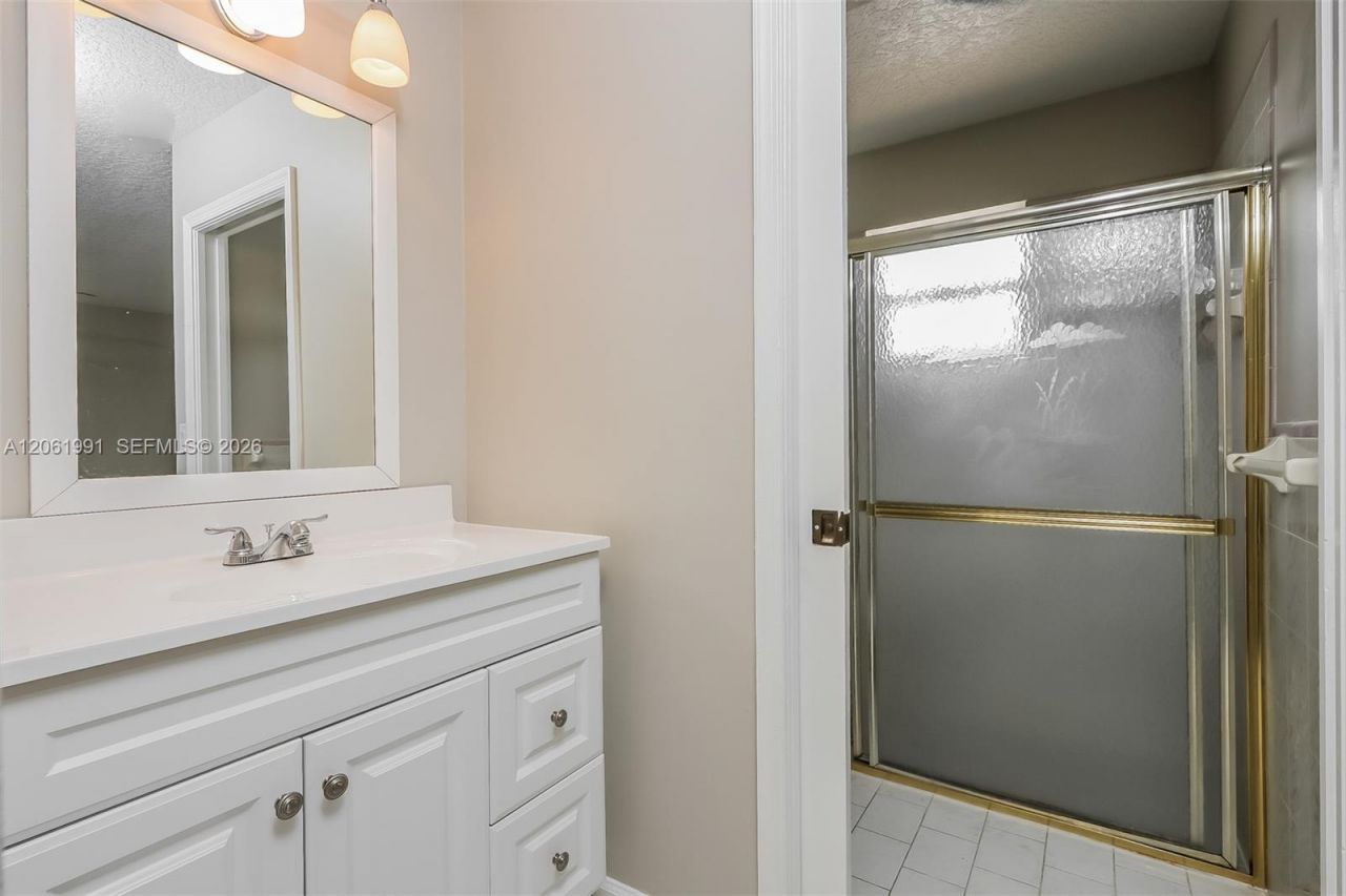 525 20th Ave N, Lake Worth, FL 33460 Photo