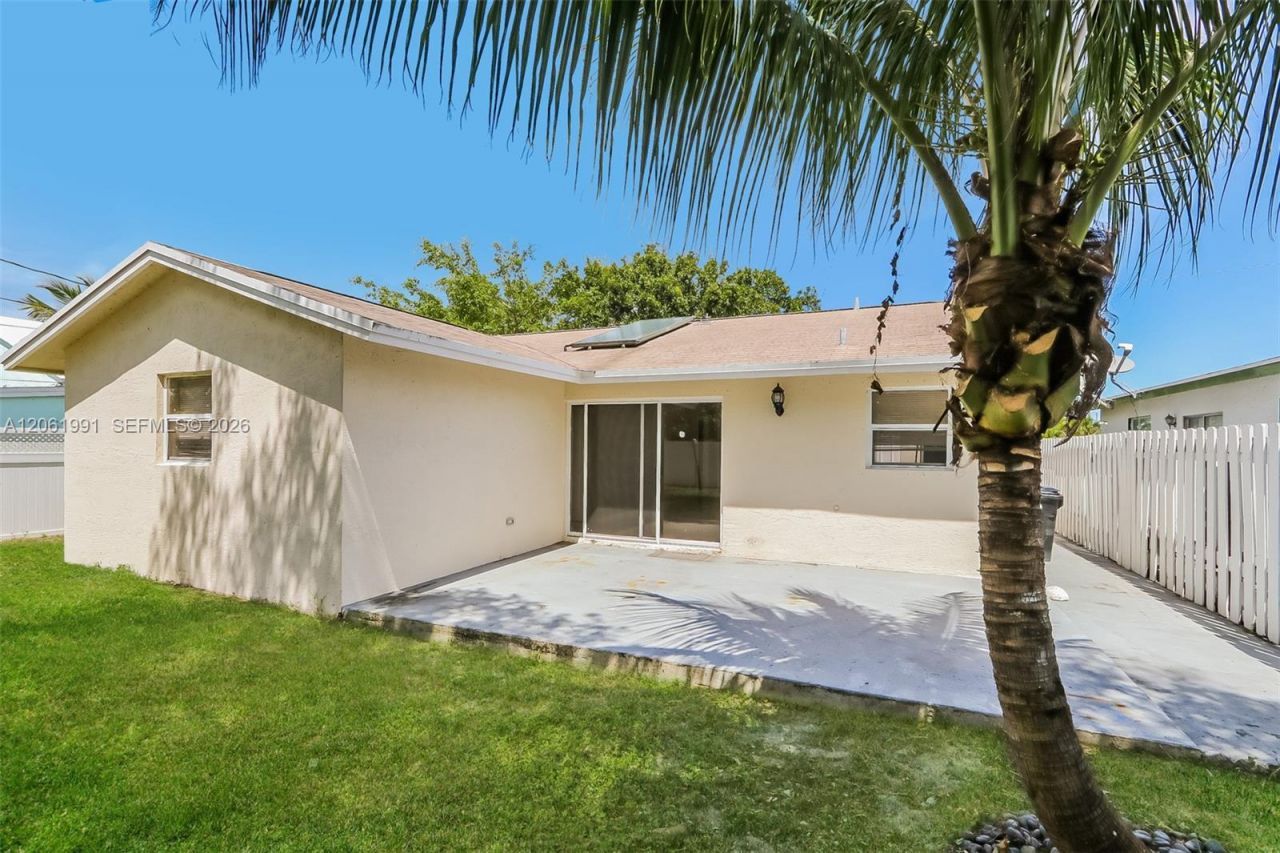 525 20th Ave N, Lake Worth, FL 33460 Photo