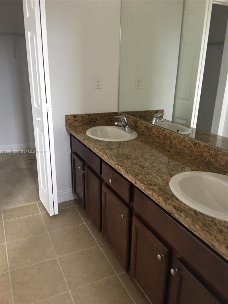 14663 SW 9th St, Unit 1810, Pembroke Pines, FL 33027 Photo