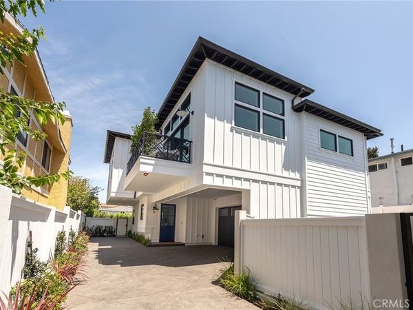 2303 Marshallfield Lane, Unit B, Redondo Beach, CA 90278