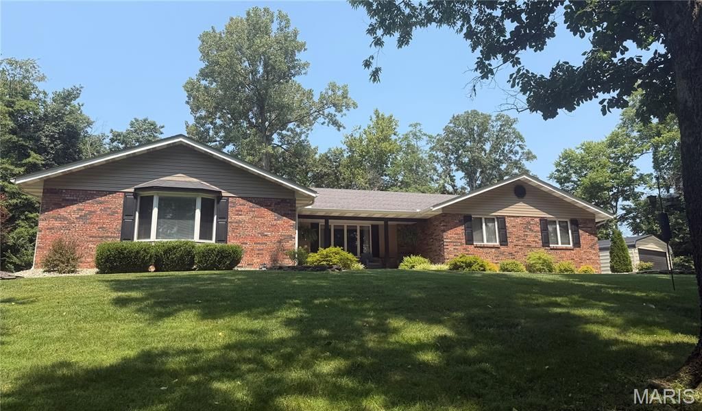 6849 Gushing Springs , Edwardsville, IL 62025 Main Photo