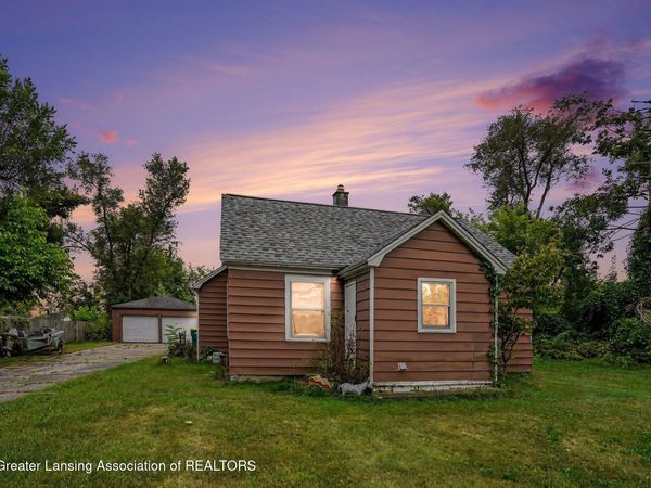 2320 Ramona Avenue, Portage, MI 49002
