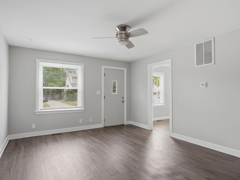 2954 Grasmere Avenue , Columbus, OH 43224 Photo 4